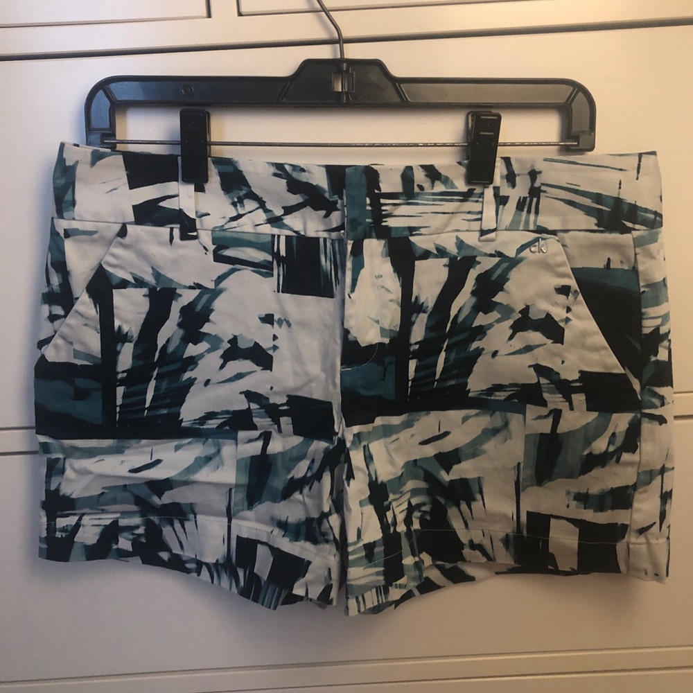 Patterned Khaki Shorts